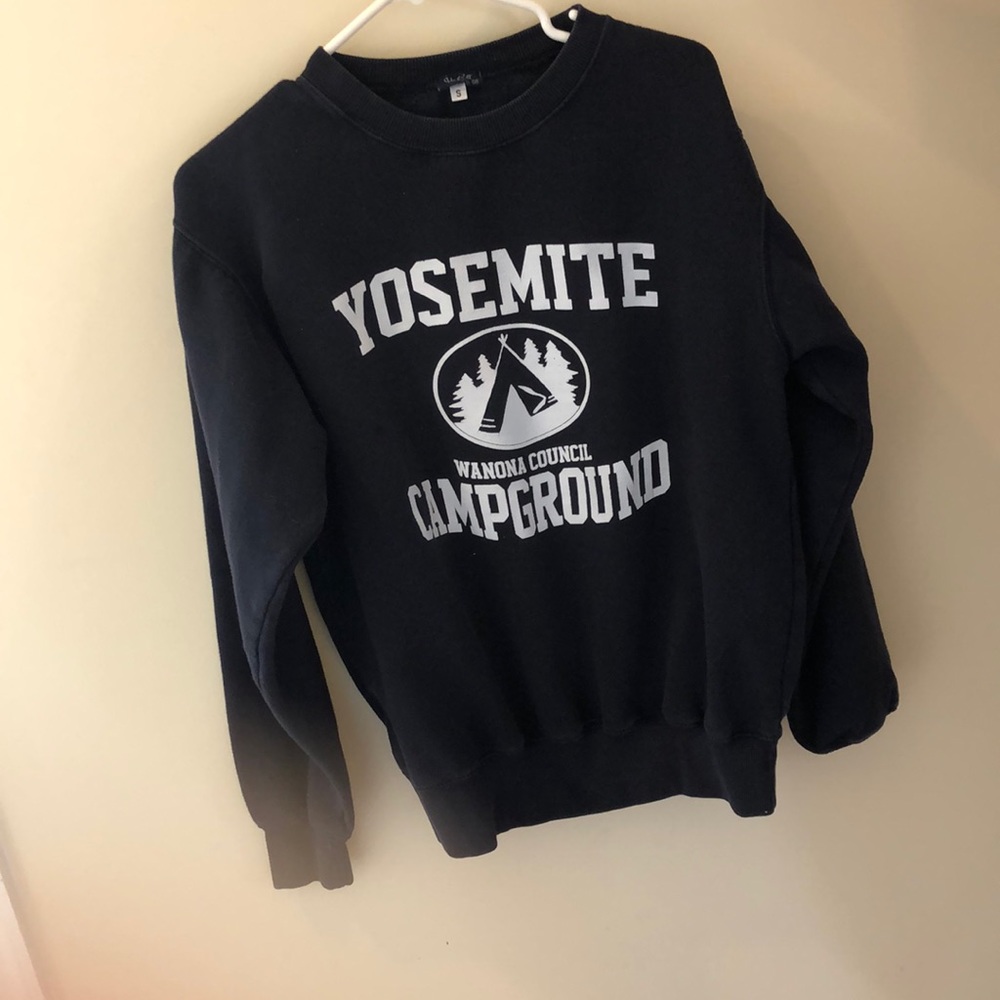 Brandy Melville oversized Yosemite crewneck